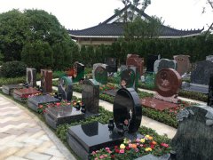 艺术墓碑：展示性命的故事，通报永恒的感情