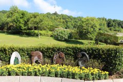 人生就是博官网幼型艺术雕塑葬：让性命以美学姿势归于天然